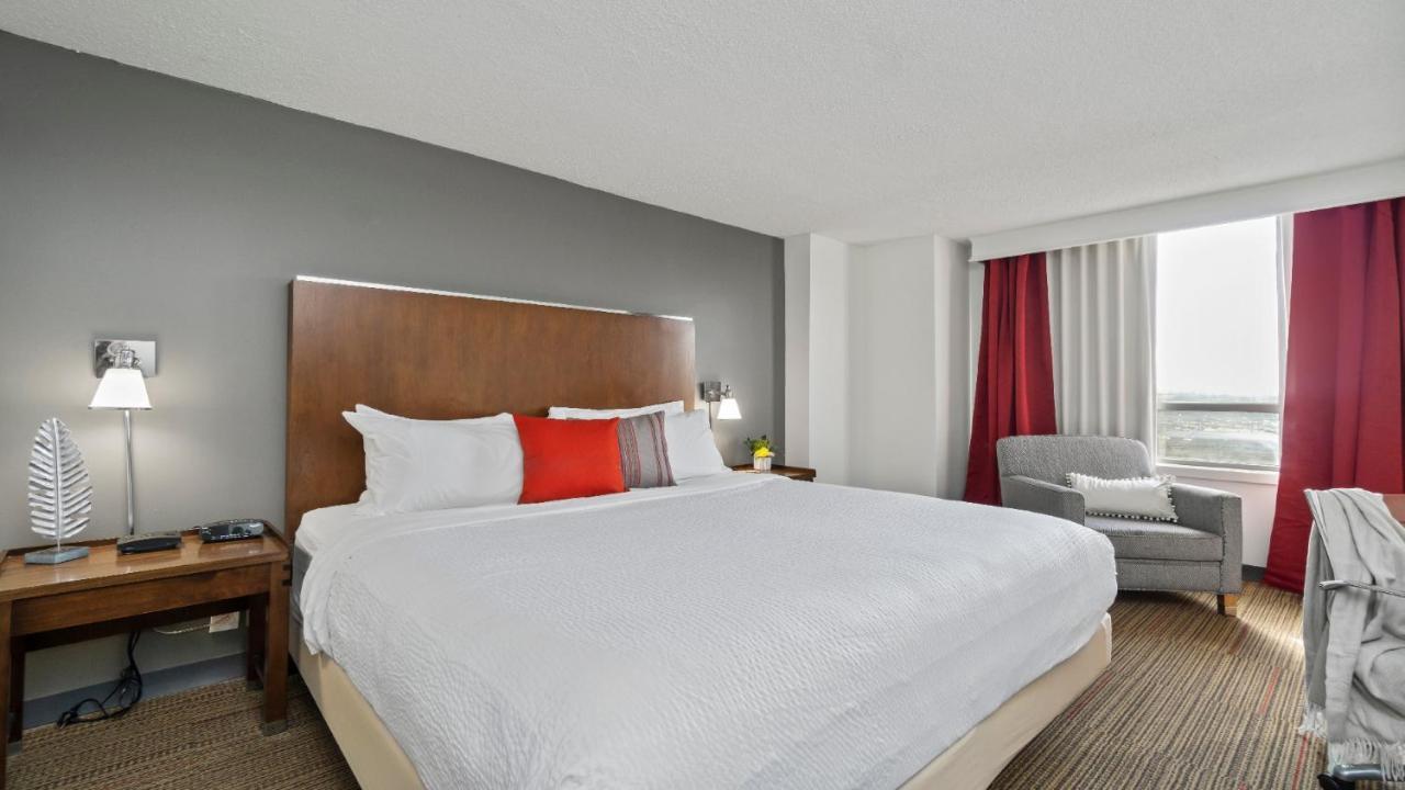 315 Loso Hotel Airport Шарлотт Экстерьер фото